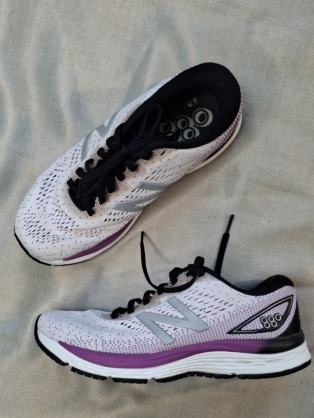 New Balance Women's White & Purple Athletic Running Shoes